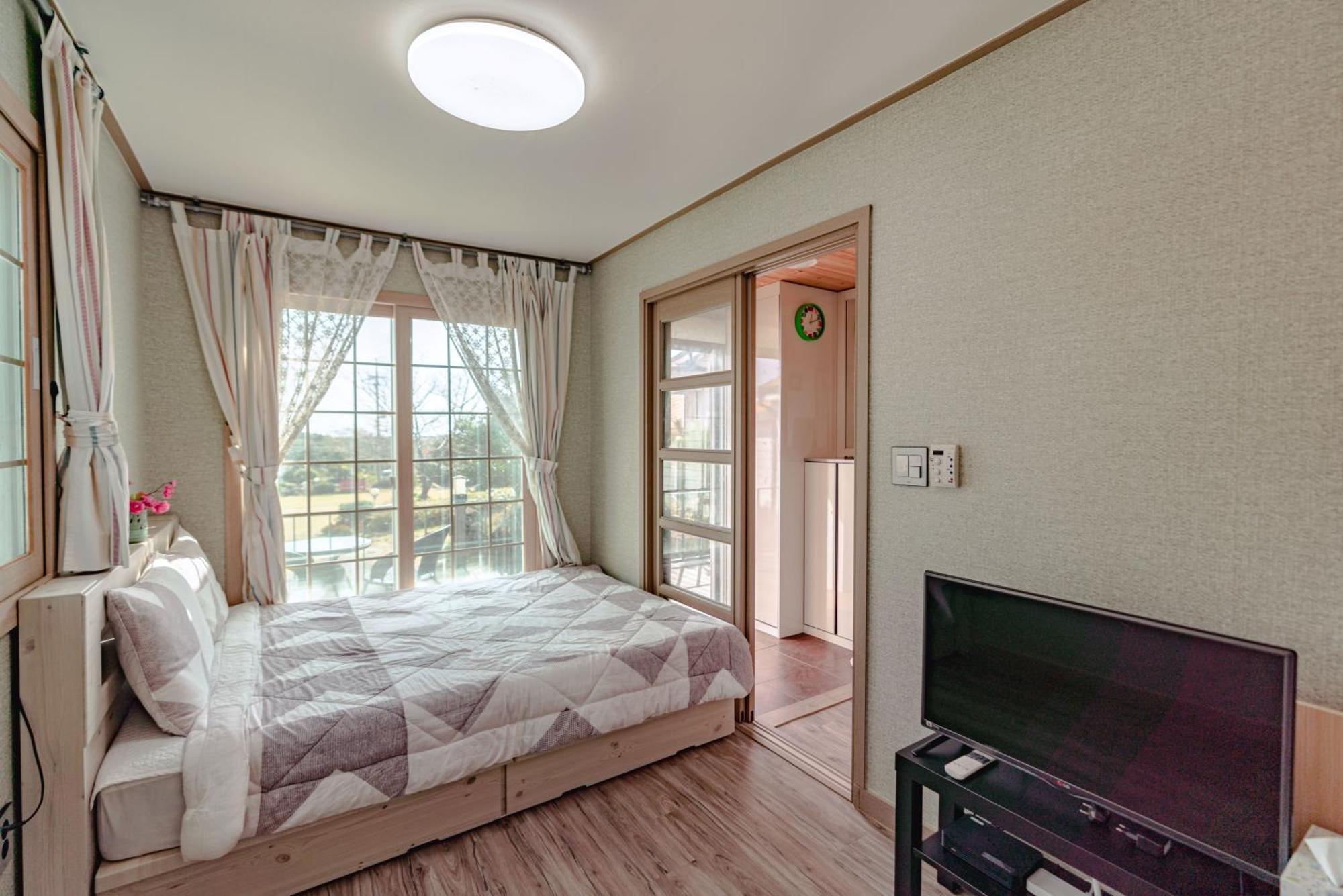 Arting Pension Согвипхо Экстерьер фото